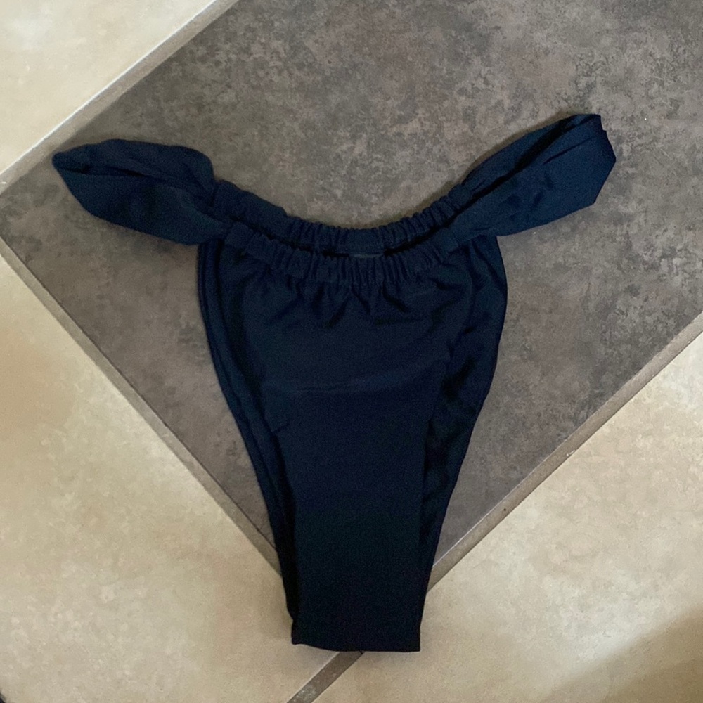 Black cheeky bikini bottom